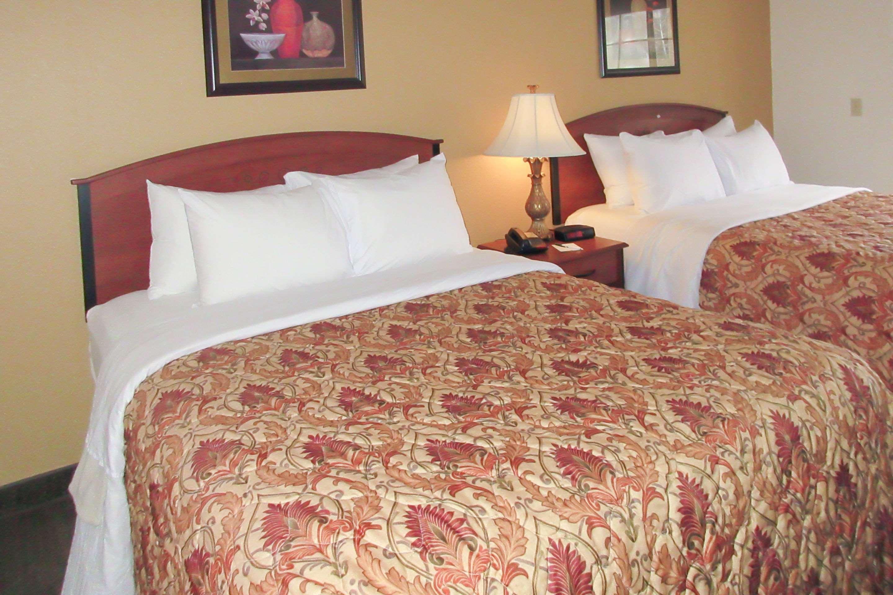 Quality Inn & Suites Prestonsburg Next To Mountain Arts Center Eksteriør bilde