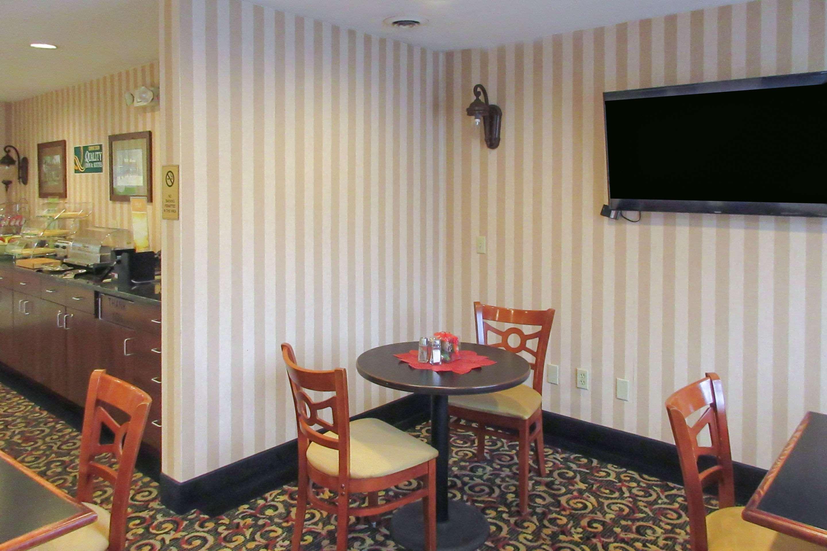 Quality Inn & Suites Prestonsburg Next To Mountain Arts Center Eksteriør bilde