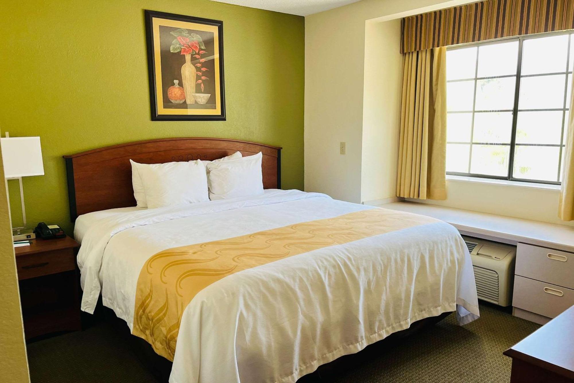 Quality Inn & Suites Prestonsburg Next To Mountain Arts Center Eksteriør bilde