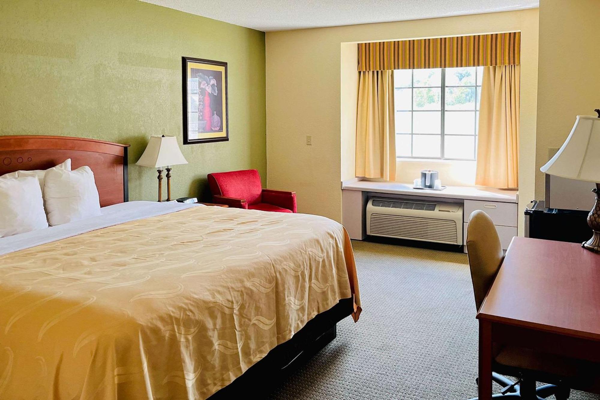 Quality Inn & Suites Prestonsburg Next To Mountain Arts Center Eksteriør bilde
