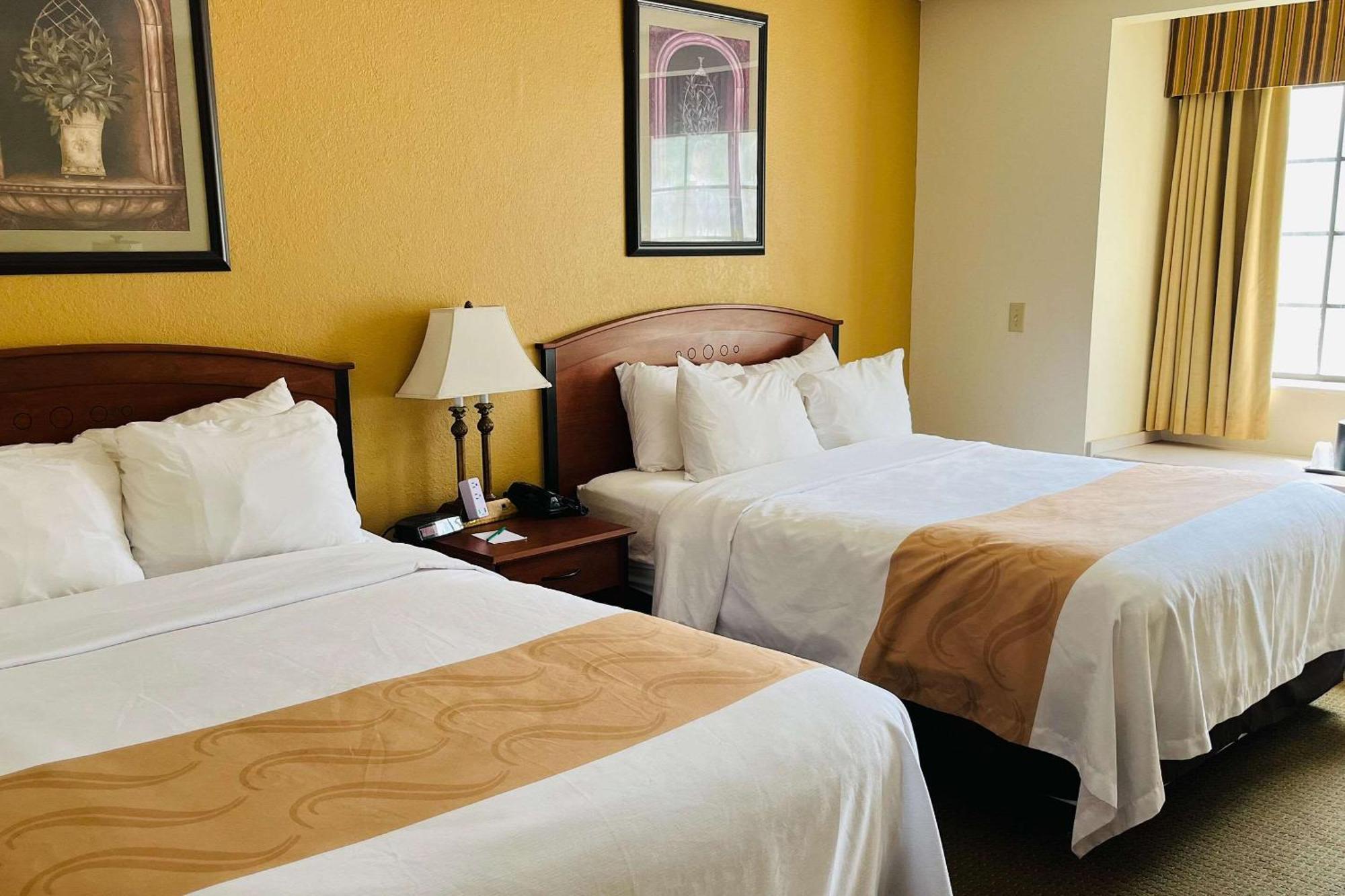 Quality Inn & Suites Prestonsburg Next To Mountain Arts Center Eksteriør bilde