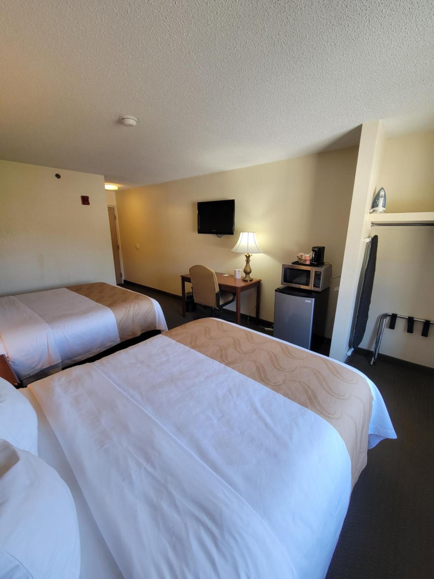 Quality Inn & Suites Prestonsburg Next To Mountain Arts Center Eksteriør bilde