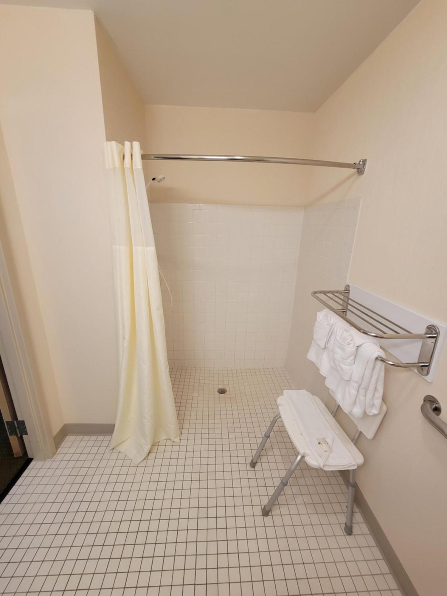 Quality Inn & Suites Prestonsburg Next To Mountain Arts Center Eksteriør bilde