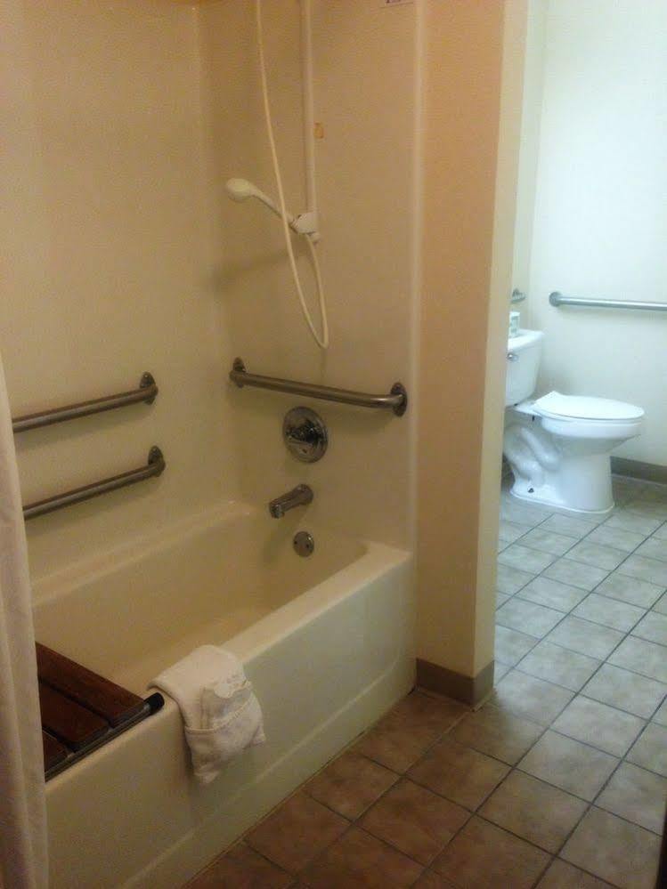 Quality Inn & Suites Prestonsburg Next To Mountain Arts Center Eksteriør bilde