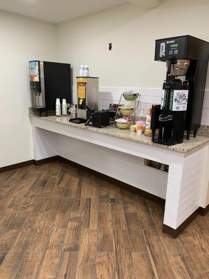 Quality Inn & Suites Prestonsburg Next To Mountain Arts Center Eksteriør bilde
