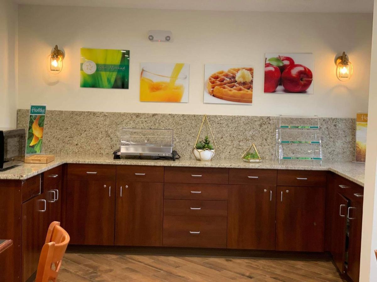 Quality Inn & Suites Prestonsburg Next To Mountain Arts Center Eksteriør bilde