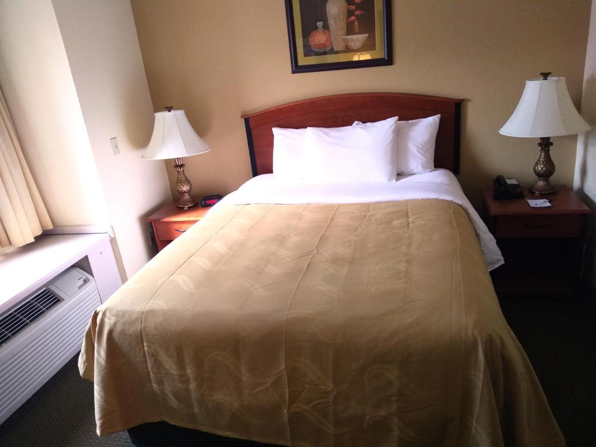 Quality Inn & Suites Prestonsburg Next To Mountain Arts Center Eksteriør bilde